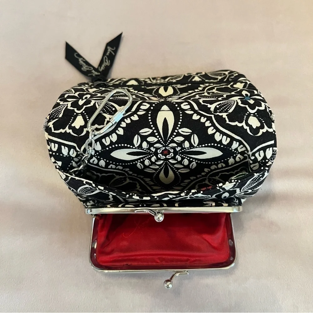 VERA BRADLEY Barcelona One For The Money Wallet Black White Red Quilted Vintage